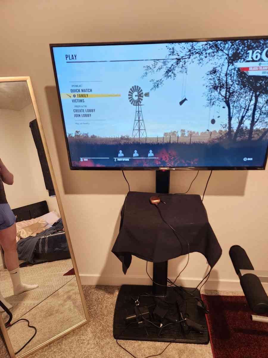 tv stand with shelf - Avondale, Arizona