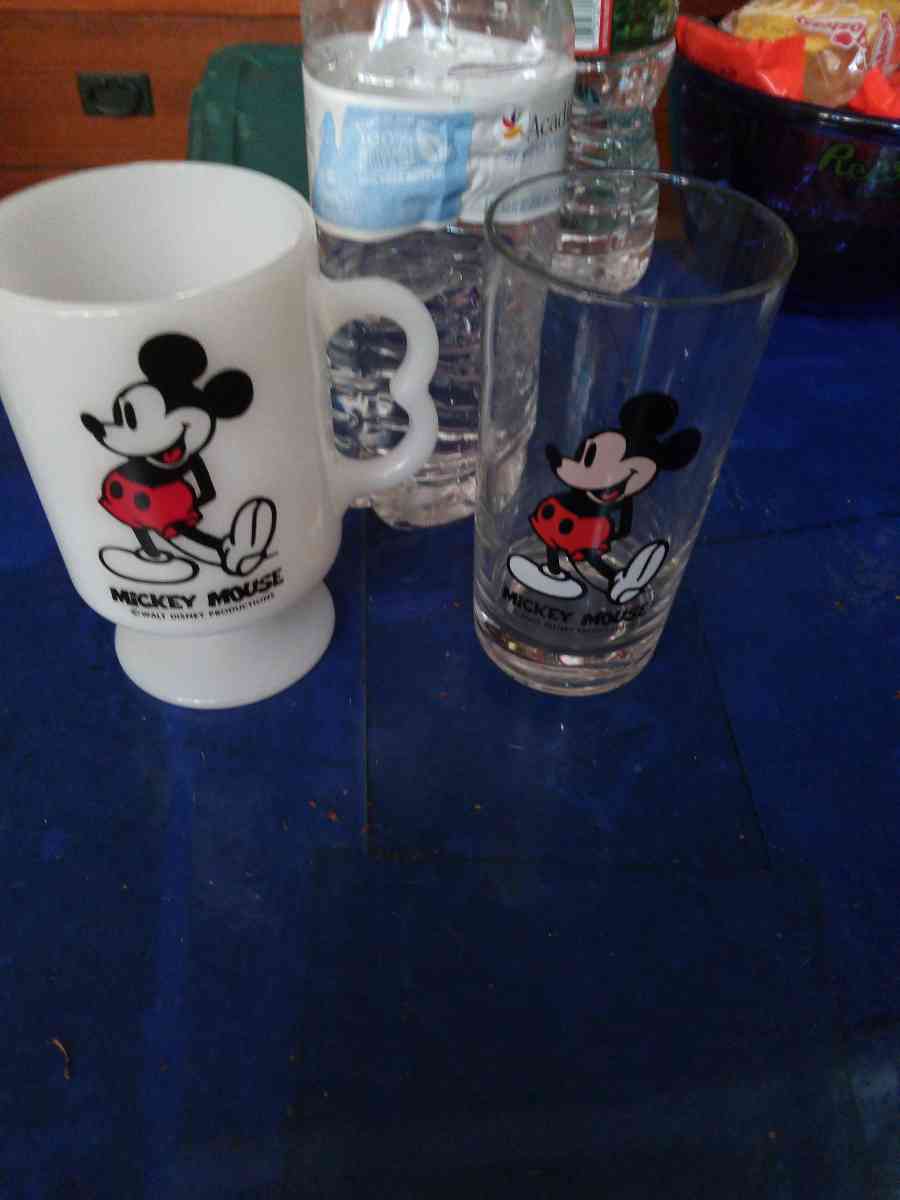Mickey Mouse coffee mug and Tumbler - Pawtucket, Rhode Island - FleaMarketBay