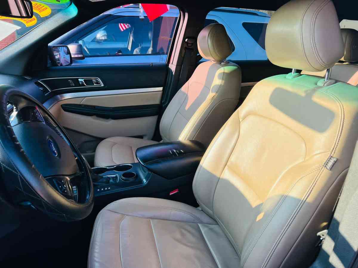 2016 FORD EXPLORER XLT 132k millas - Conroe, Texas - FleaMarketBay