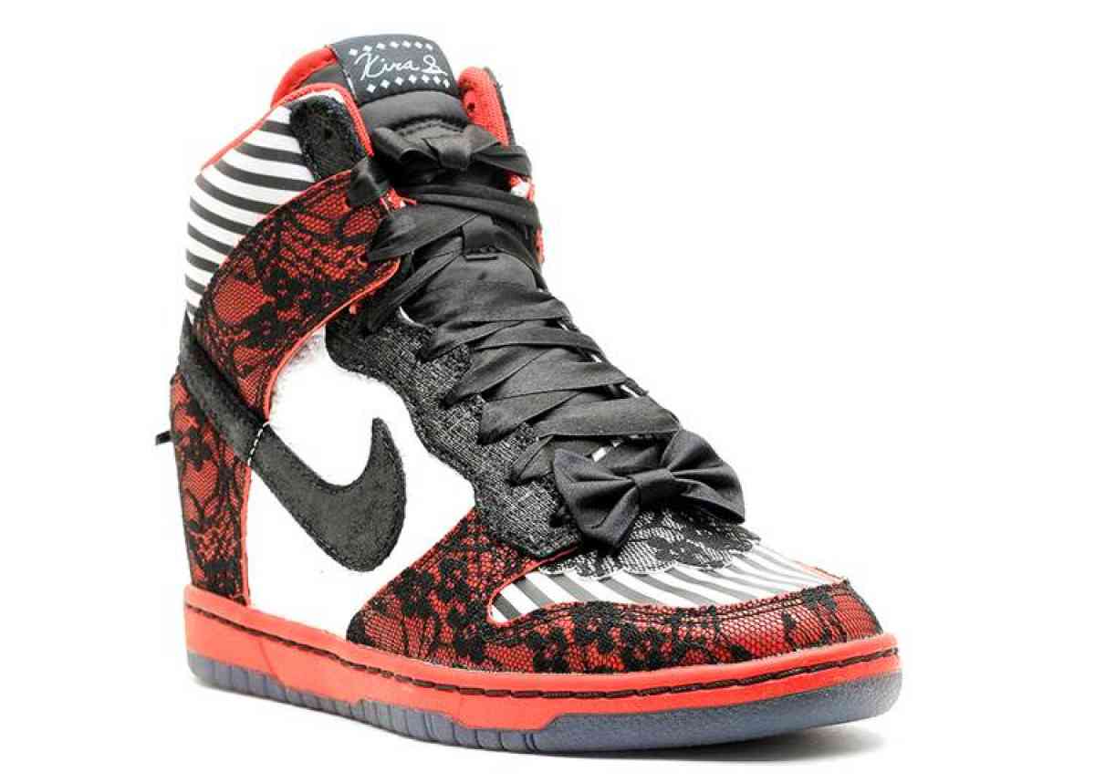 rare womens nikes - Fort Lauderdale, Florida - FleaMarketBay