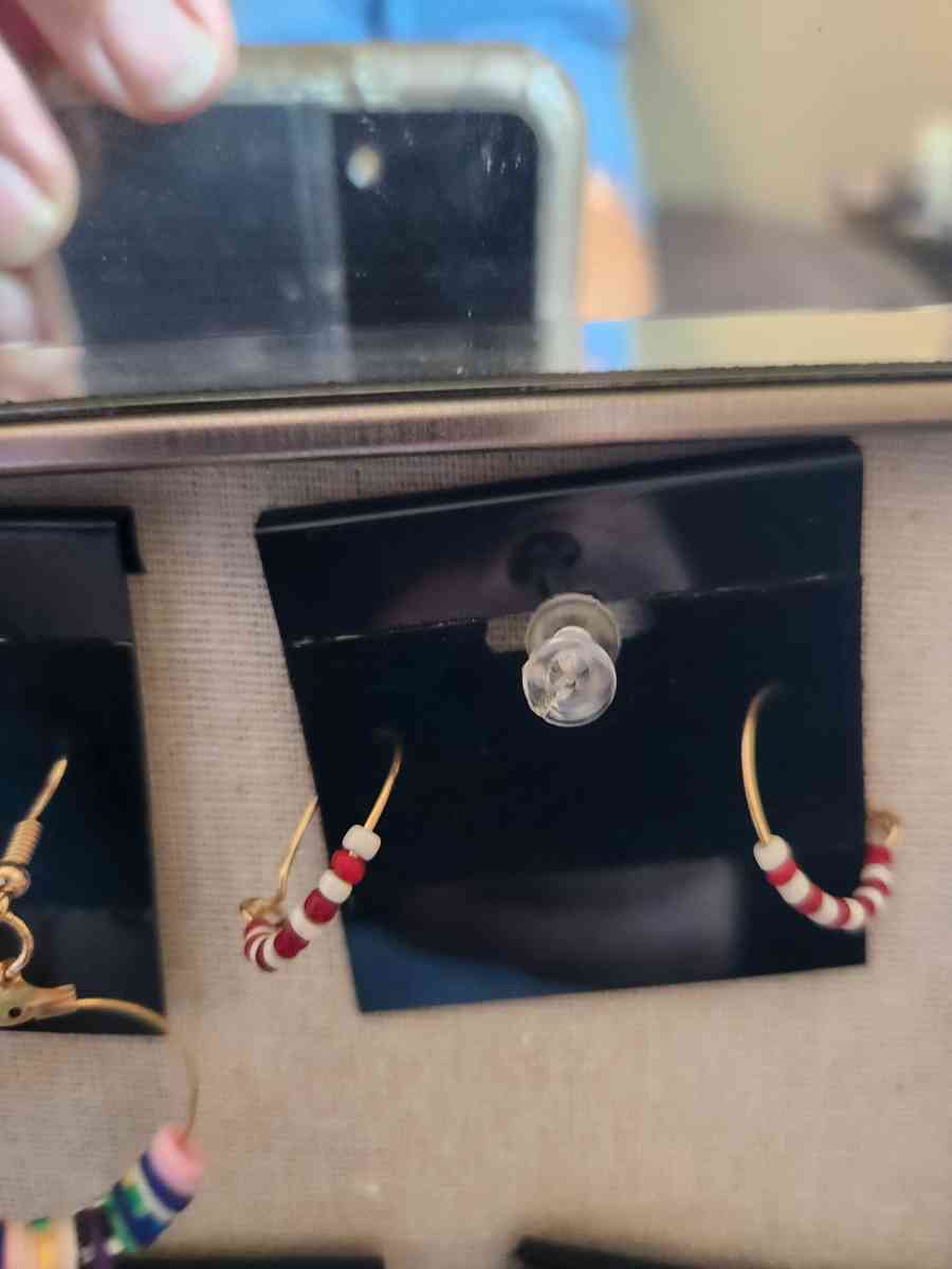 hand made earrings - Marlton, New Jersey - FleaMarketBay