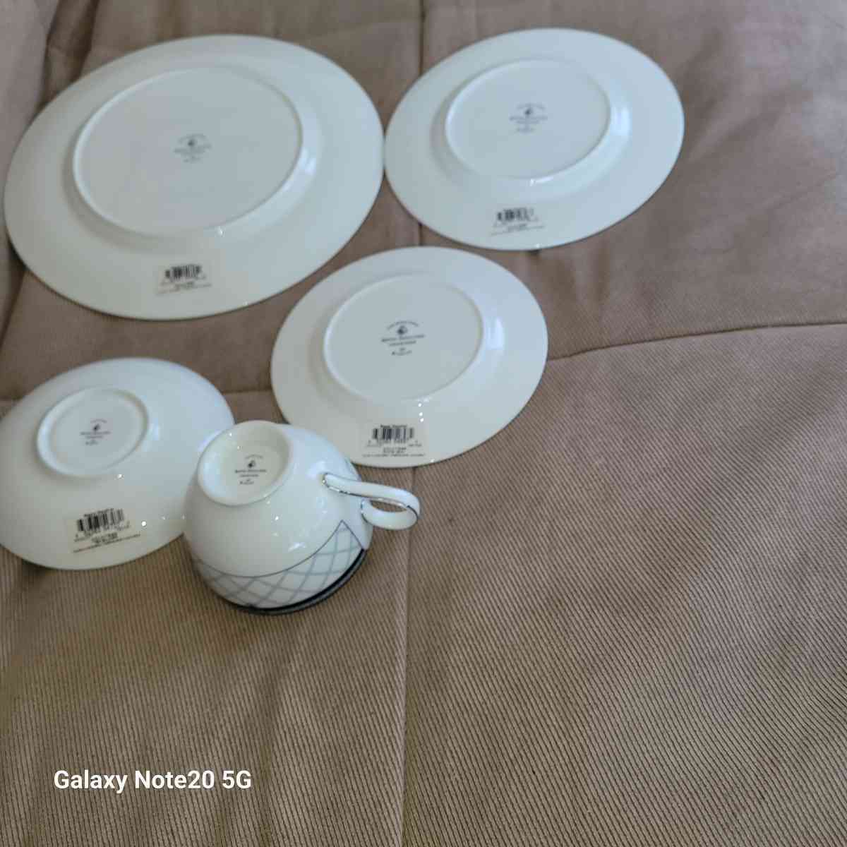 fine bone china - East Windsor, Connecticut