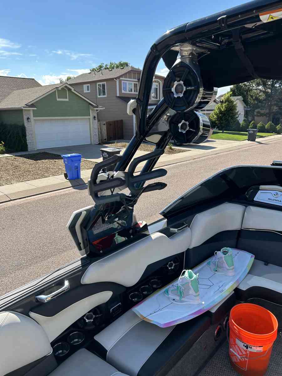 Supra boat - Colorado Springs, Colorado - FleaMarketBay