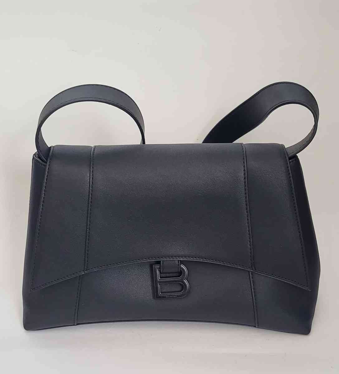 Luxury Balenciaga Dupe Bag - Morganton, North Carolina