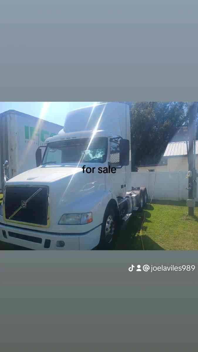 volvo 2014 - Tampa, Florida - FleaMarketBay