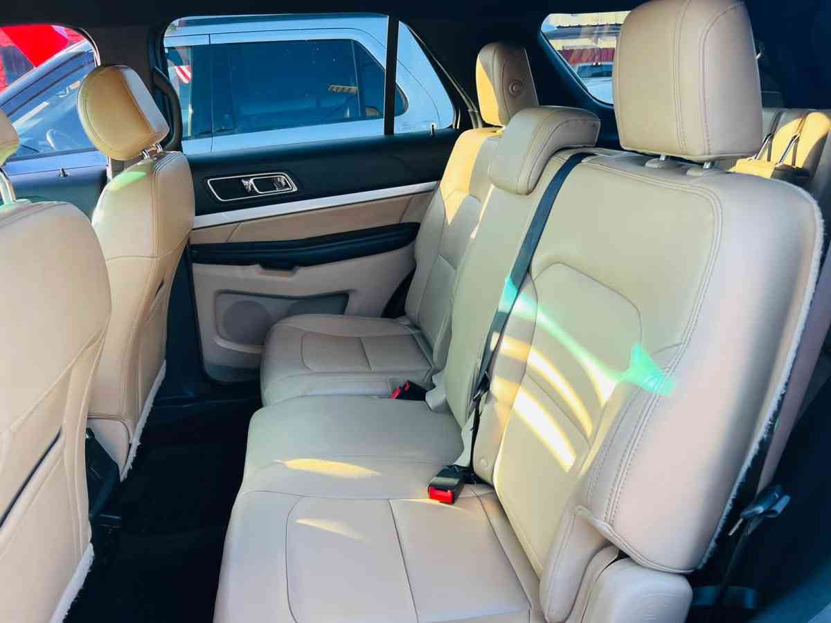 2016 FORD EXPLORER XLT 132k millas - Conroe, Texas - FleaMarketBay