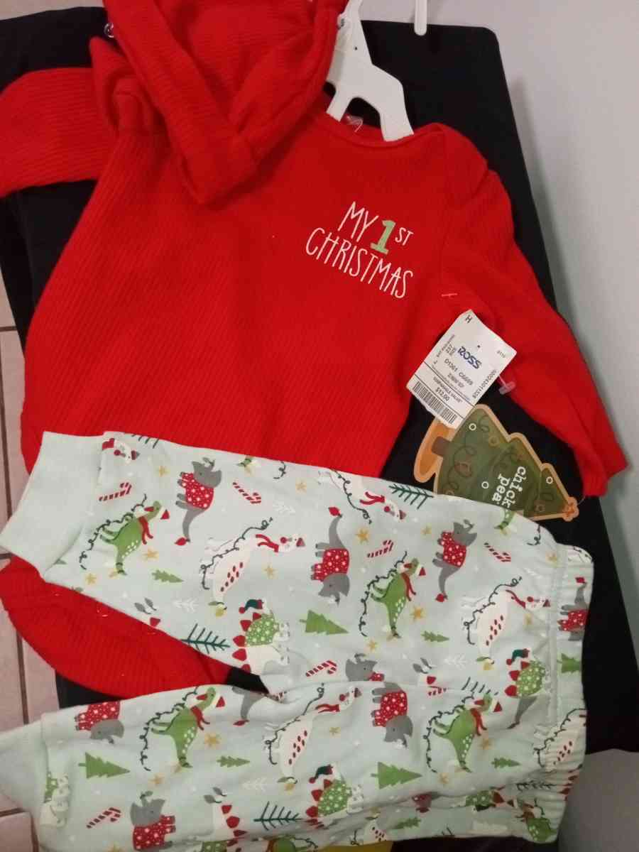 babys first Christmas outfit - Chicago, Illinois