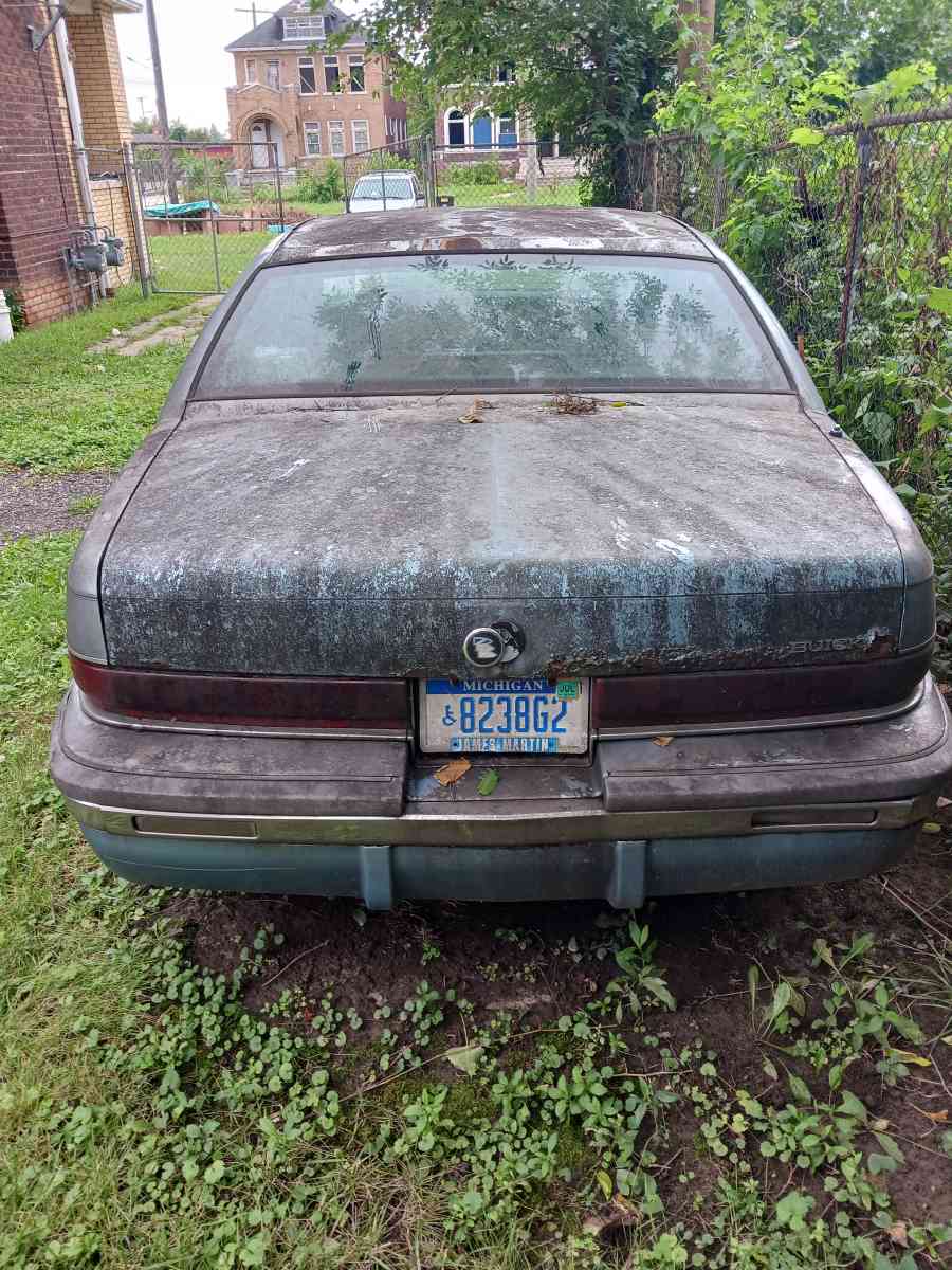 Buick roadmaster - Detroit, Michigan - FleaMarketBay