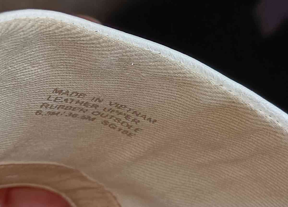 womens pants and gladiator sandals - Lancaster, California - FleaMarketBay