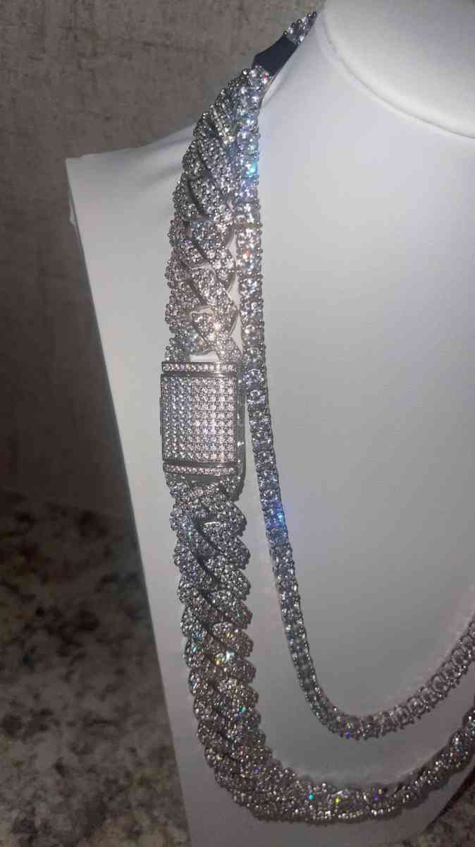 Diamond Cuban Link Chain - Lincoln Park, Michigan - FleaMarketBay