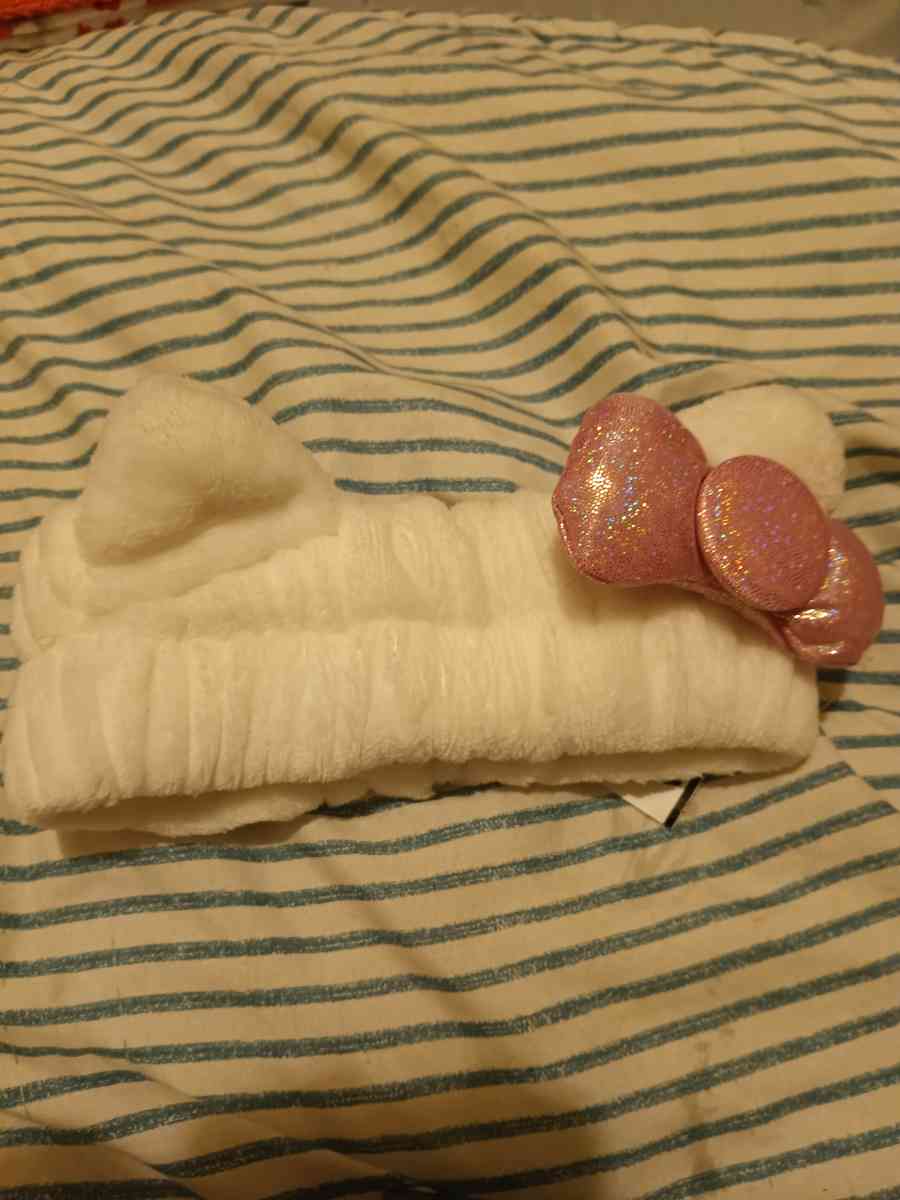 makeup headband hello Kitty - Pocatello, Idaho - FleaMarketBay