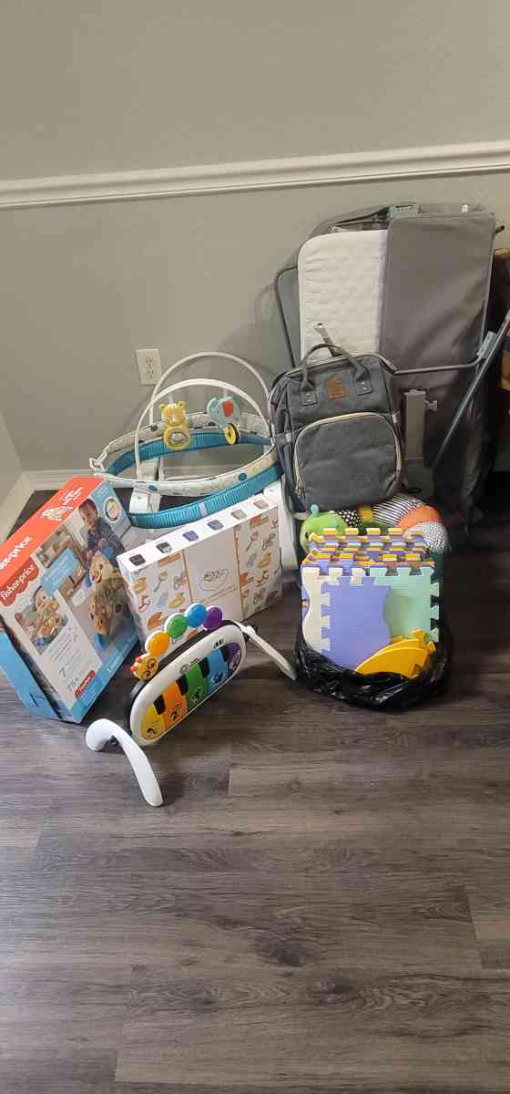 Kids Toys and Accessories - Tampa, Florida - FleaMarketBay