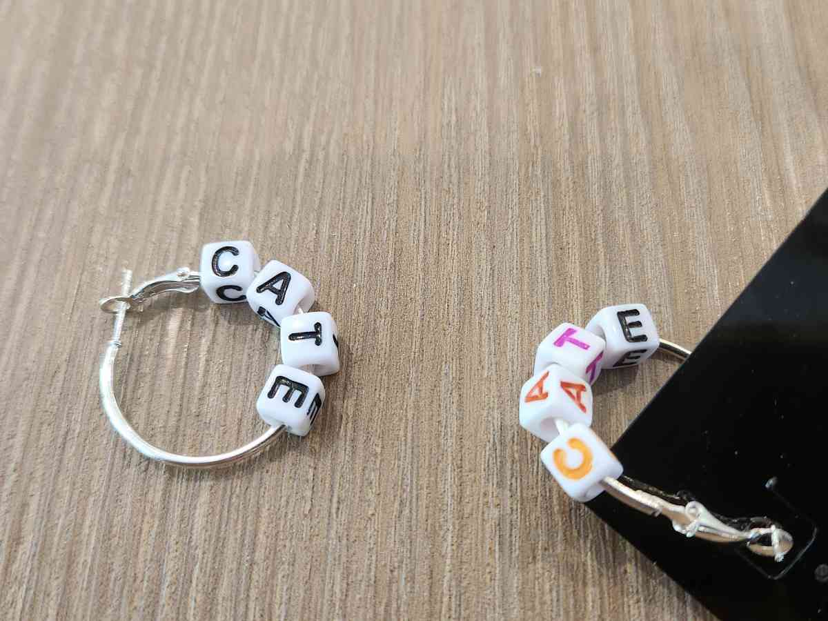 earrings with names - Marlton, New Jersey - FleaMarketBay