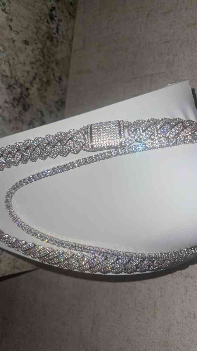 Diamond Cuban Link Chain - Lincoln Park, Michigan - FleaMarketBay