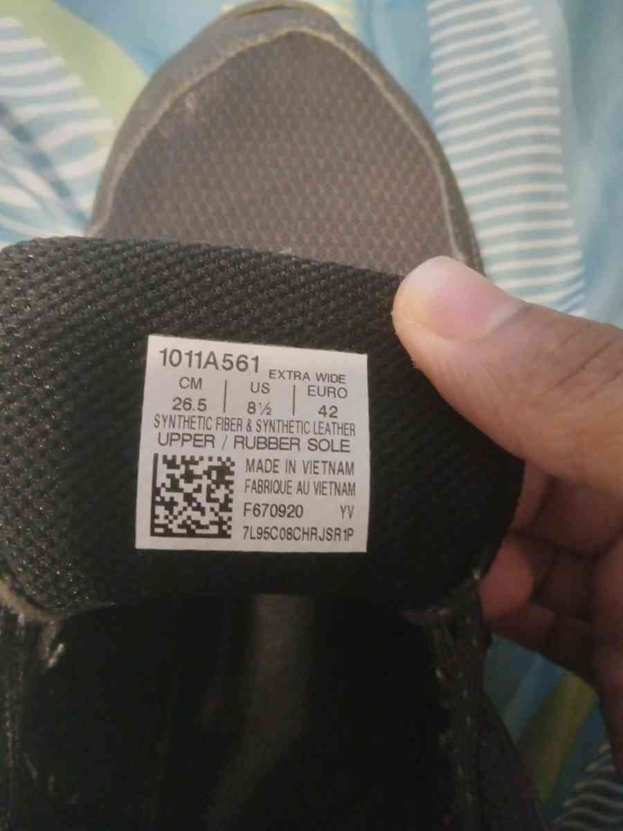 ASICS shoes - Roanoke, Virginia - FleaMarketBay