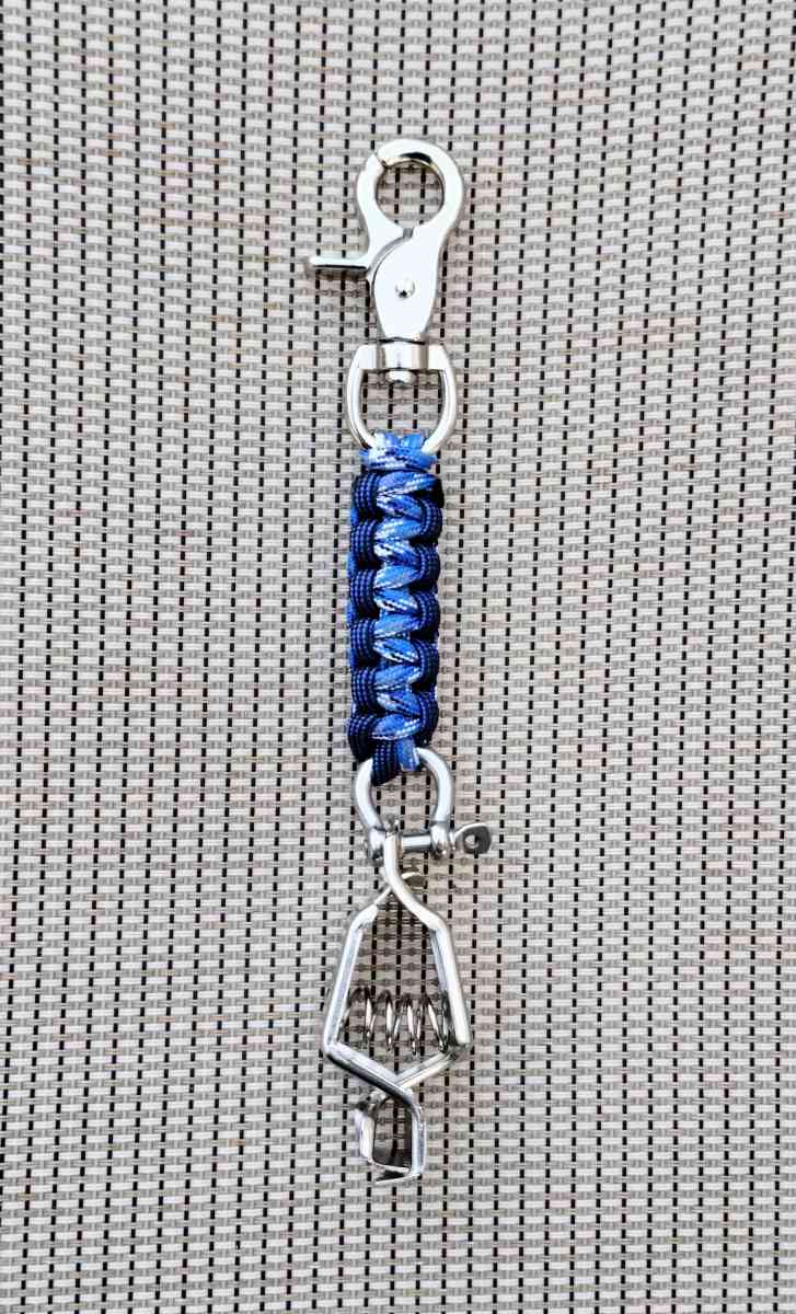 Paracord Gloves Clip - Portland, Texas - FleaMarketBay