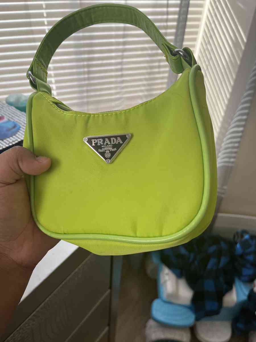 Prada purse - Holyoke, Massachusetts