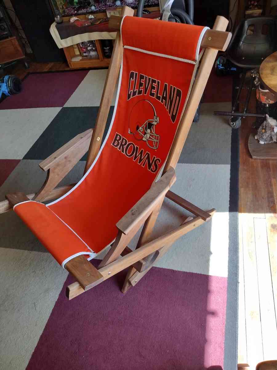 Cleveland browns chair - Mansfield, Ohio - FleaMarketBay