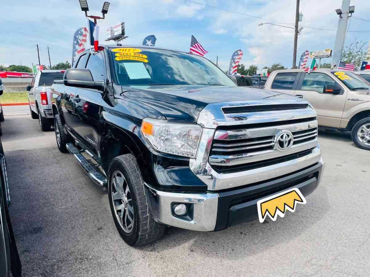 2017 Toyota Tundra 131k millas - Bryan, Texas