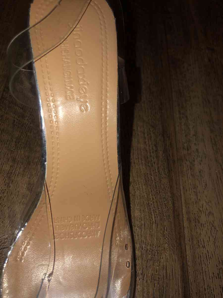 beautiful lady heels - Pittsburgh, Pennsylvania - FleaMarketBay