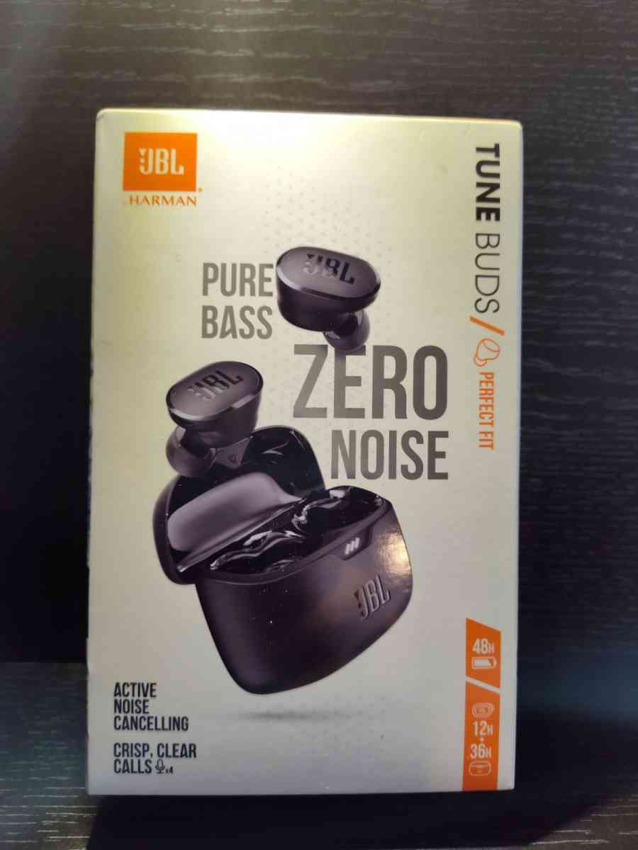 JBL Bluetooth headphones - Villa Rica, Georgia