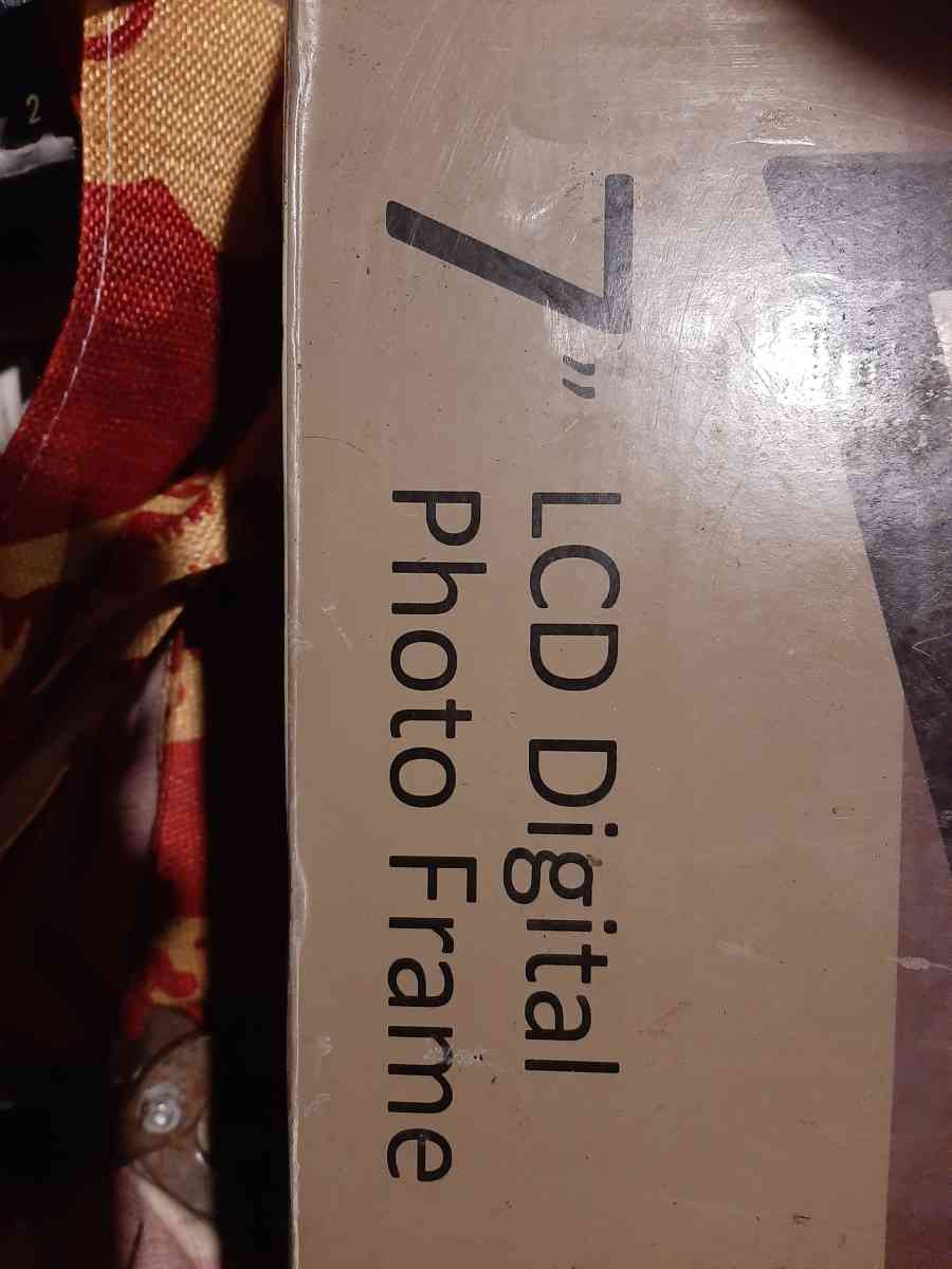 digital photo and video frame - Canton, Ohio - FleaMarketBay