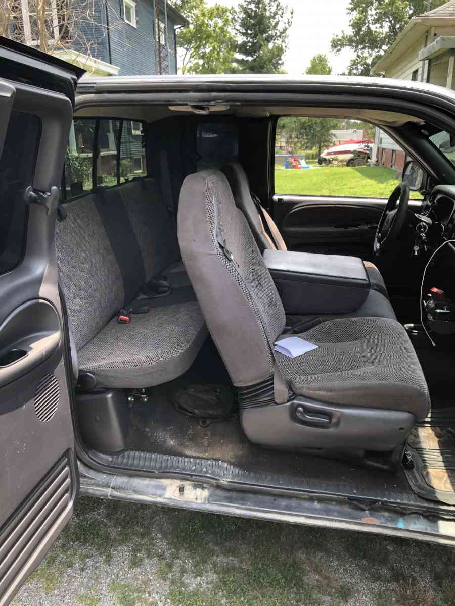 2001 dodge ram - Olney, Illinois - FleaMarketBay