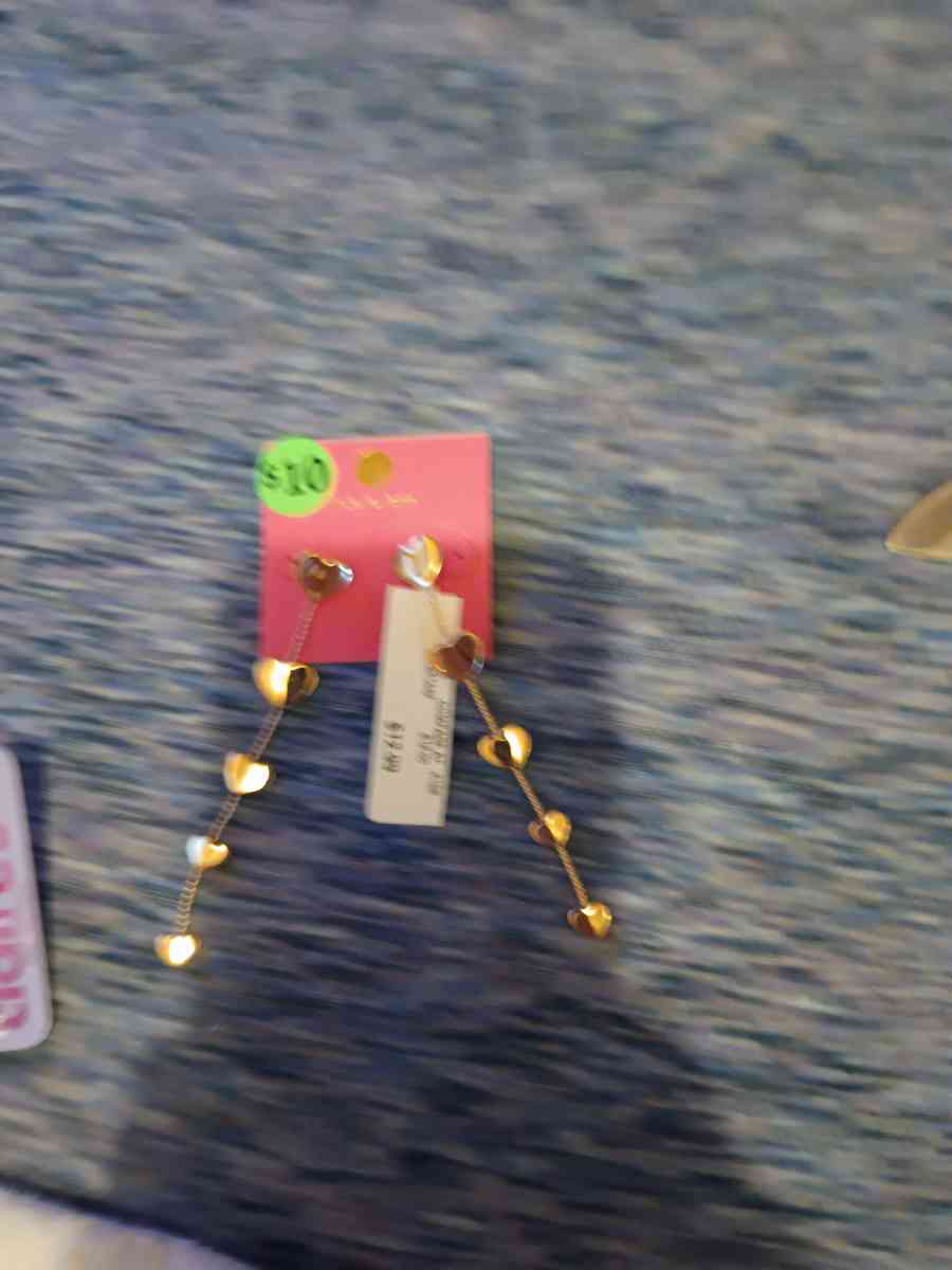 sterling silver long heart chain earrings - Pocatello, Idaho - FleaMarketBay