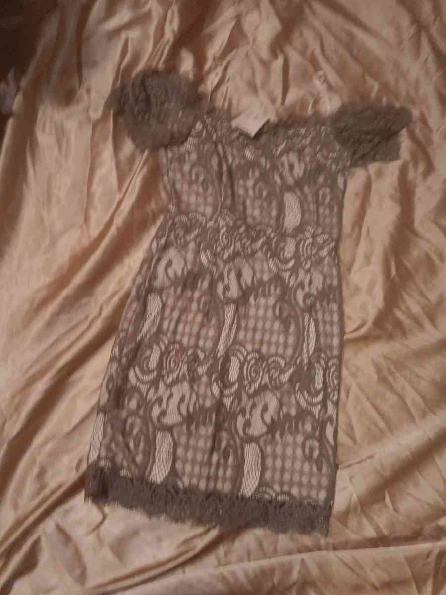 evening gowns - Acme, Louisiana - FleaMarketBay