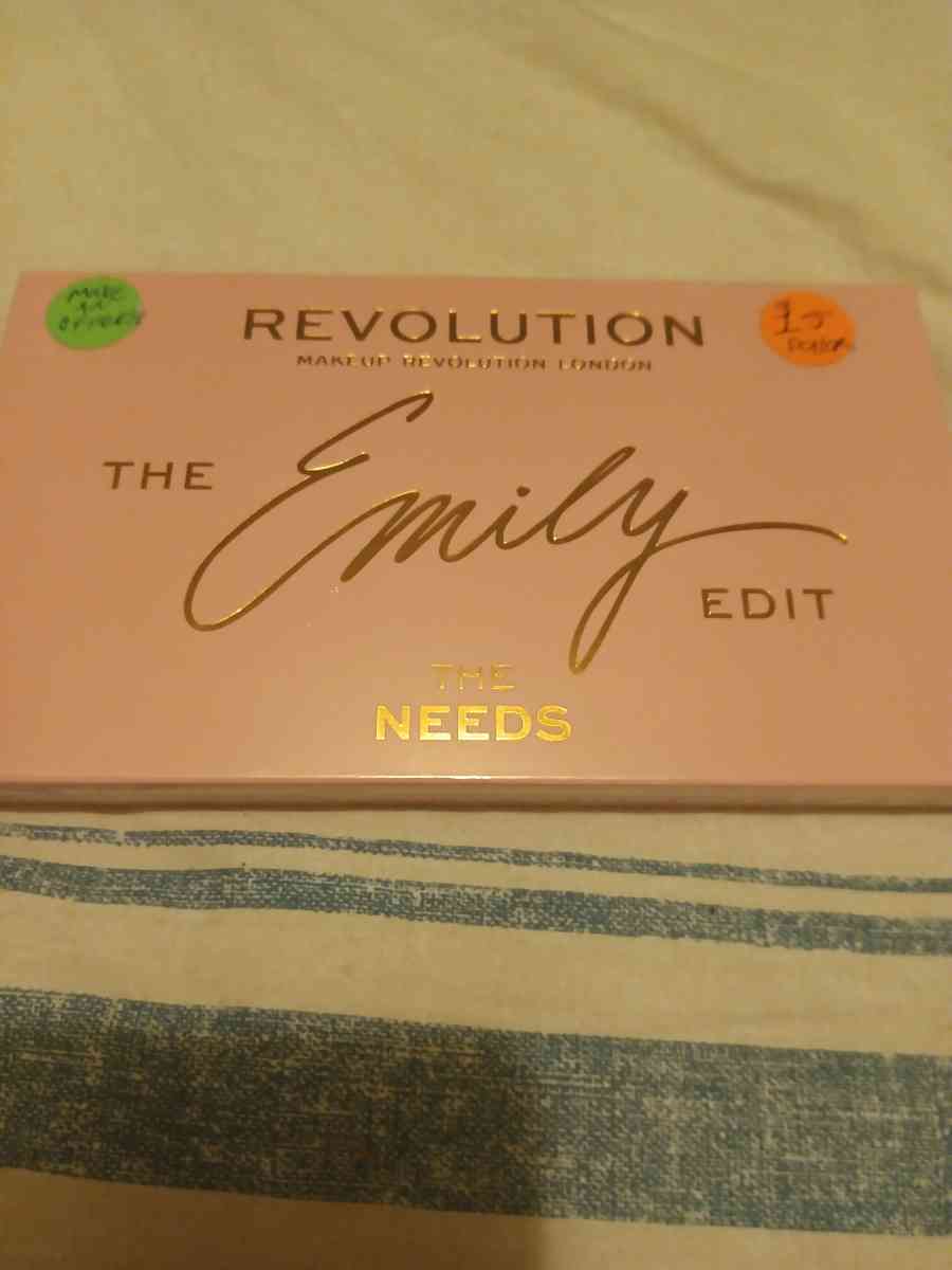 eyeshadow palettes full size four five of them - Pocatello, Idaho - FleaMarketBay