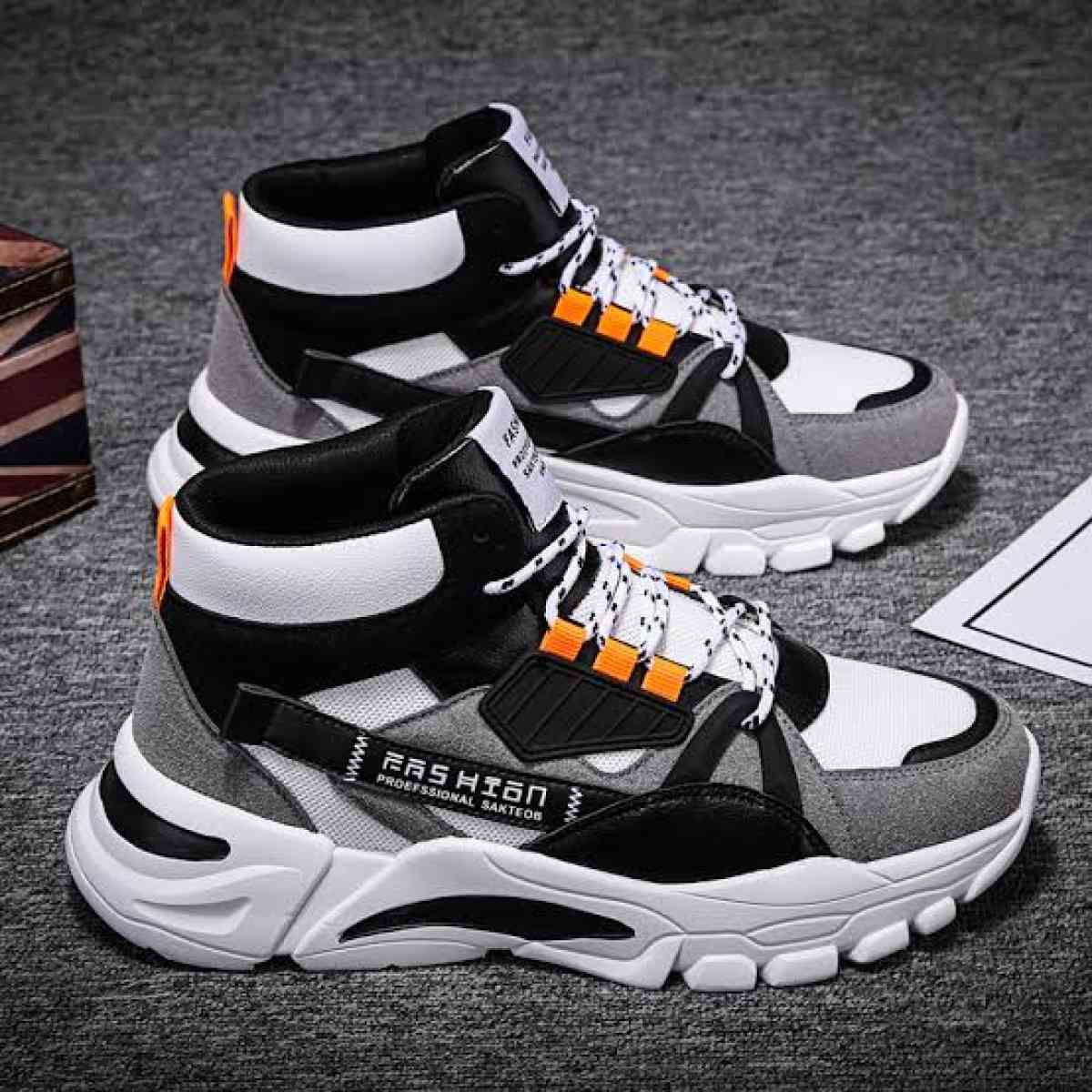 am selling shoes - Alicia, Arkansas - FleaMarketBay