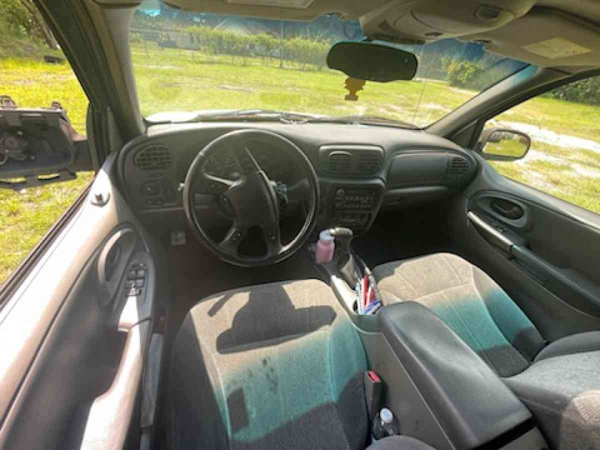 2002 Chevy trailblazer - Jacksonville, Florida - FleaMarketBay