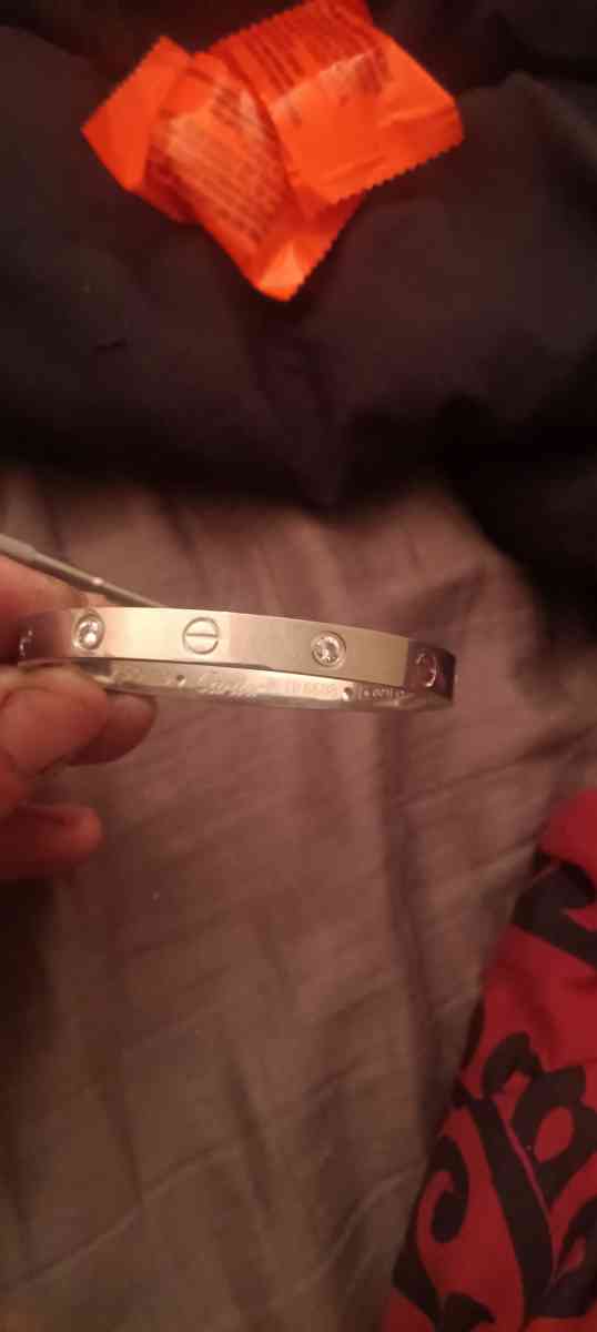 cartier love bracelet ip6688 750 19 - Albertville, Alabama - FleaMarketBay