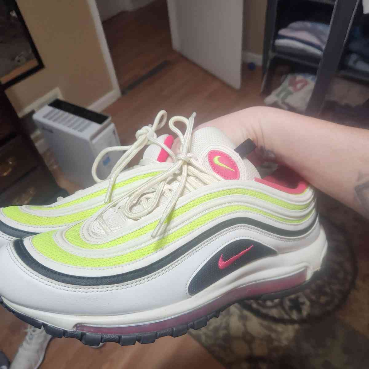 nike air max  97 size 11 - Norcross, Georgia