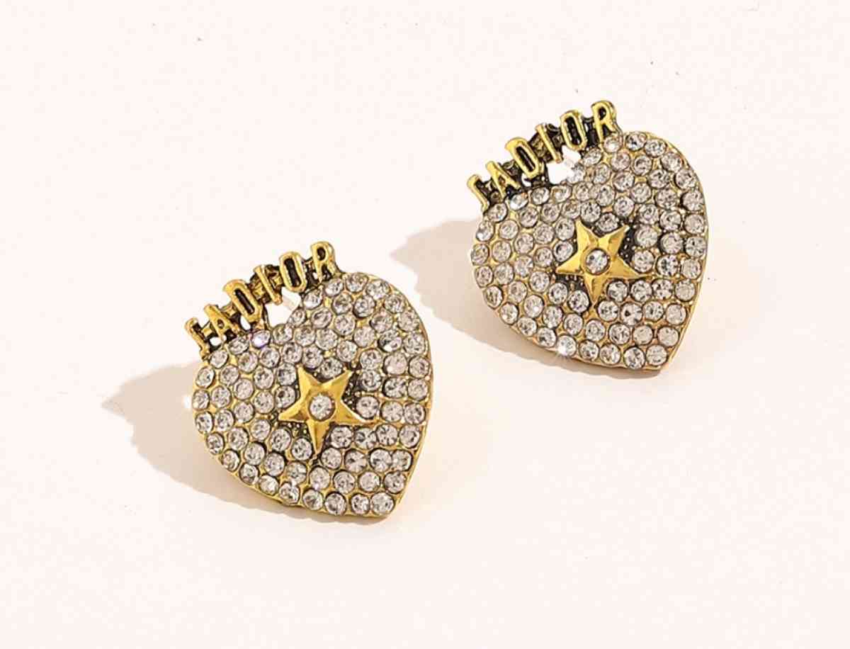 earings - Mission Viejo, California - FleaMarketBay