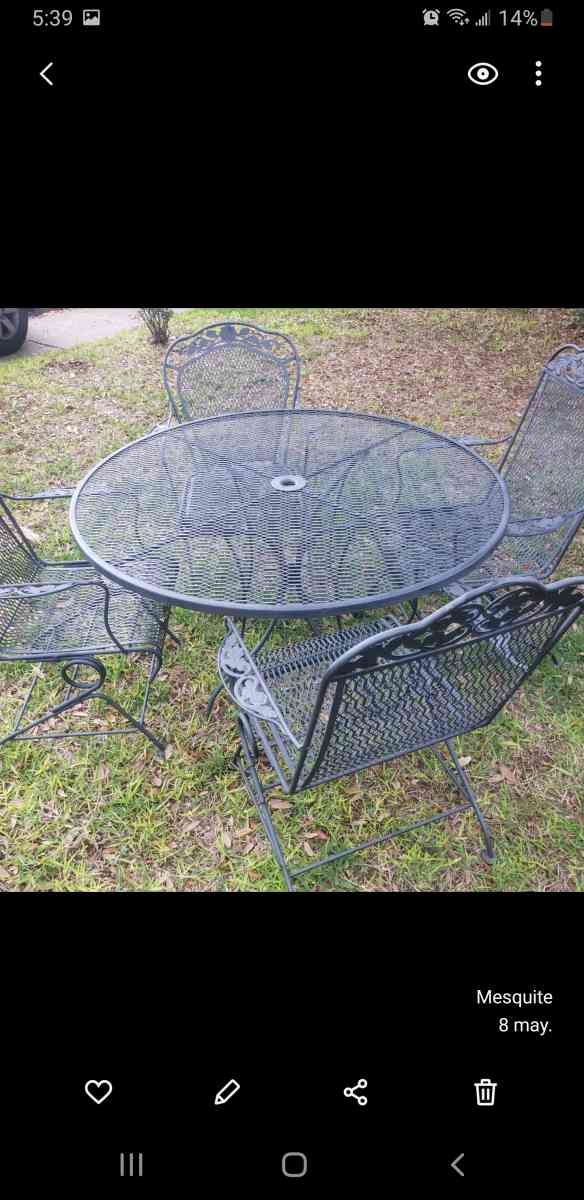 Mesa de patio - Abilene, Texas - FleaMarketBay