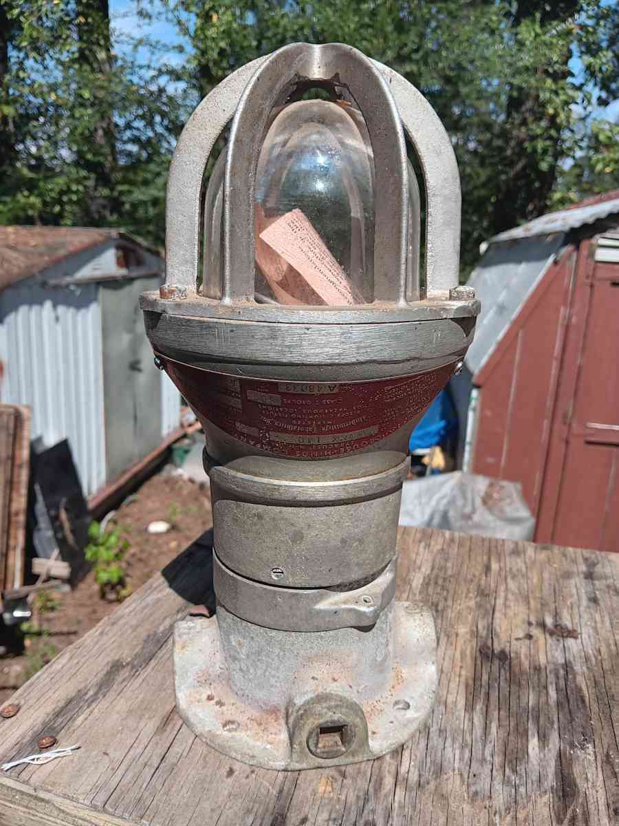 a rare electrical lighting fixture for hazardous conditions - Lincoln, Alabama - FleaMarketBay