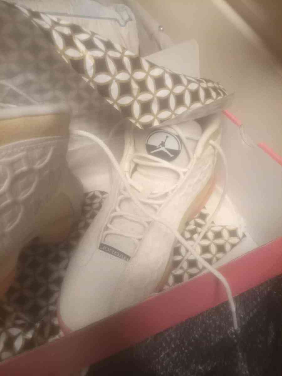 air Jordan 13 retro cny pale ivoryblackdigital pink - Columbus, Ohio - FleaMarketBay