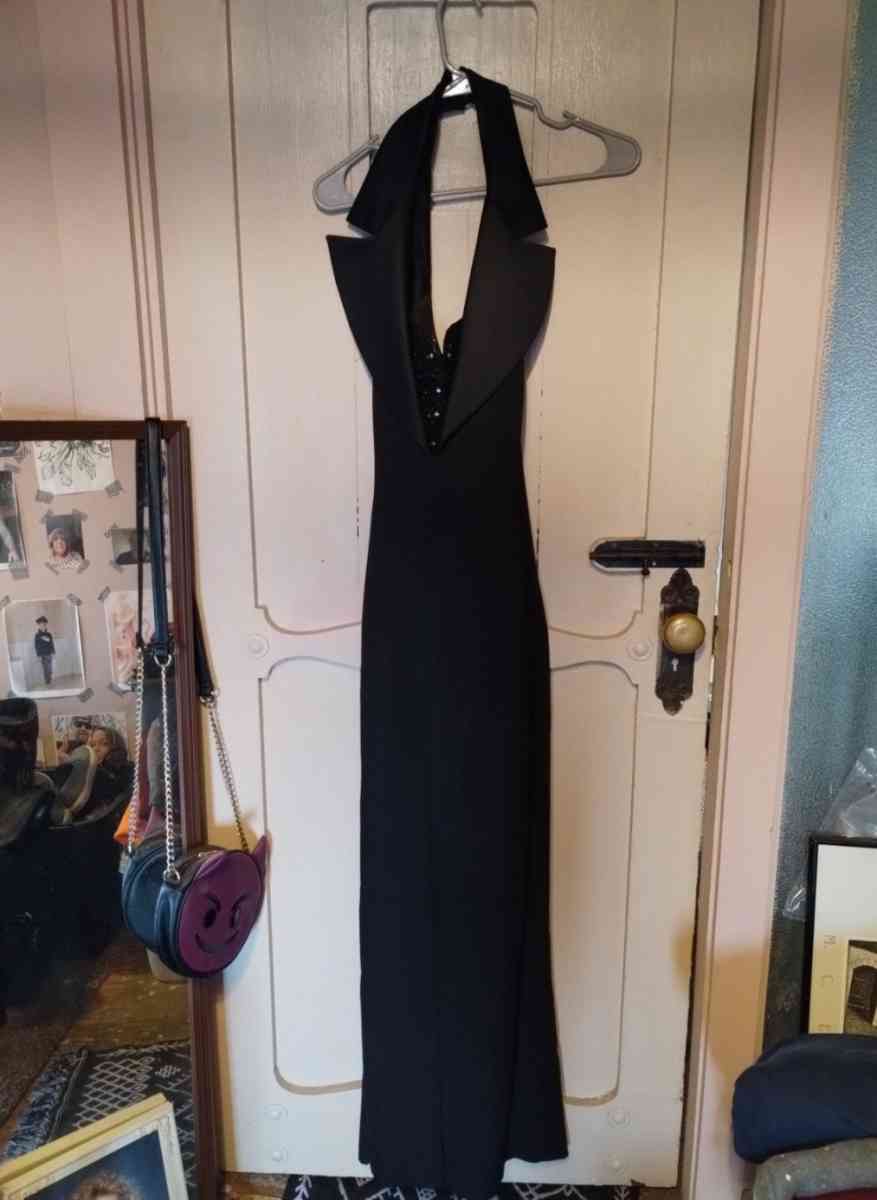 inner beauty size large  black dress - Richmond, California - FleaMarketBay