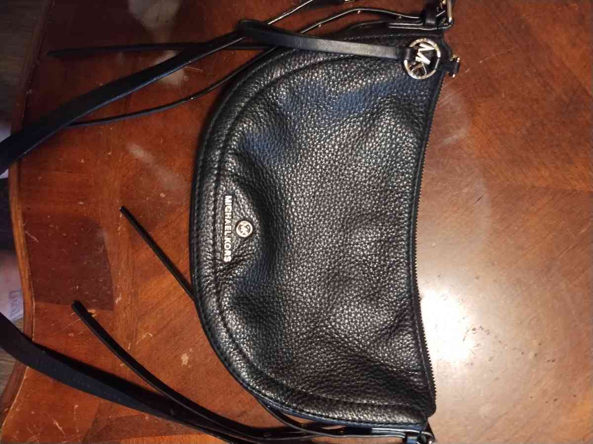 Michael Kors - Kirbyville, Texas - FleaMarketBay