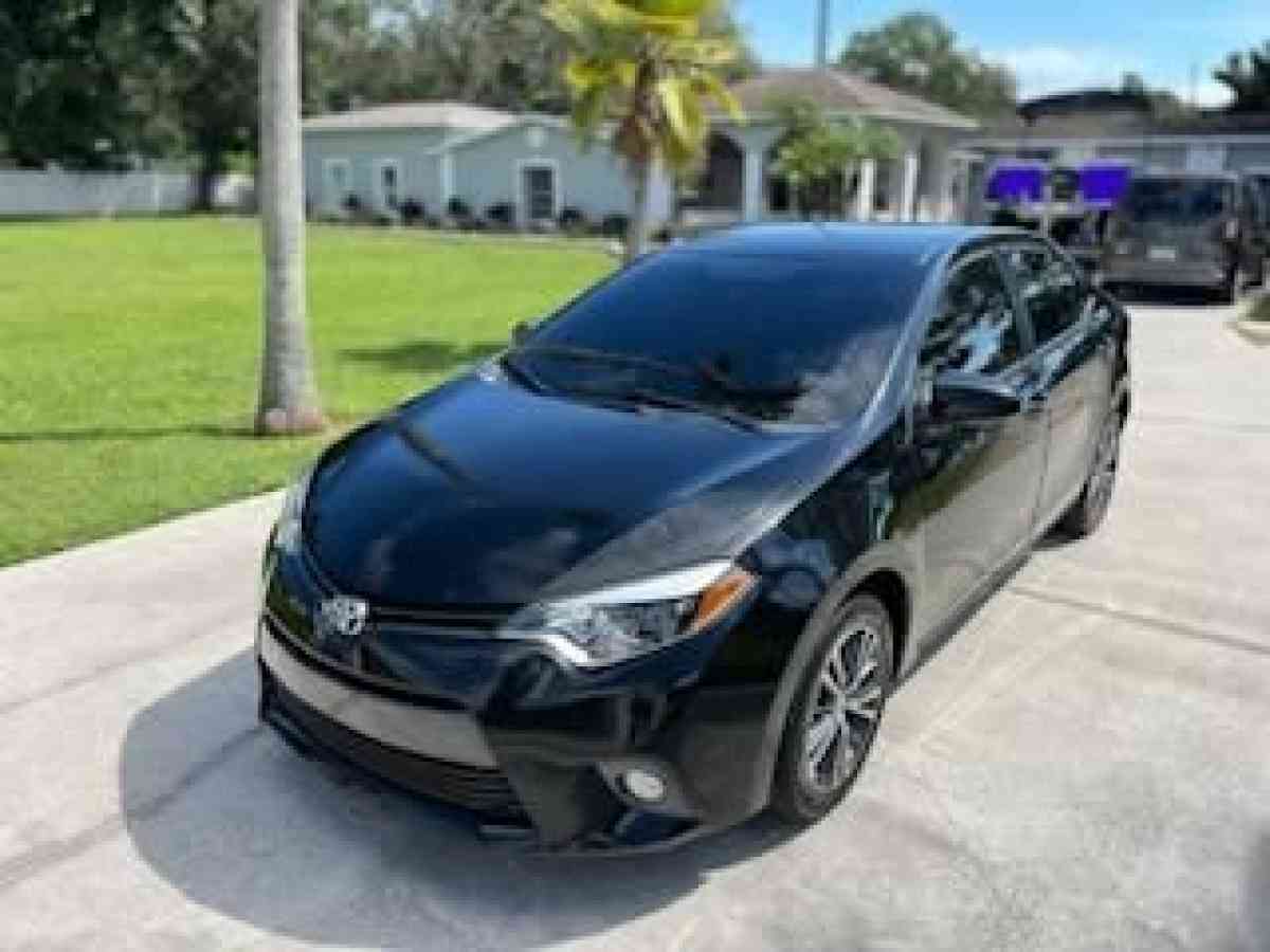 toyota corolla 2016 - Tampa, Florida - FleaMarketBay