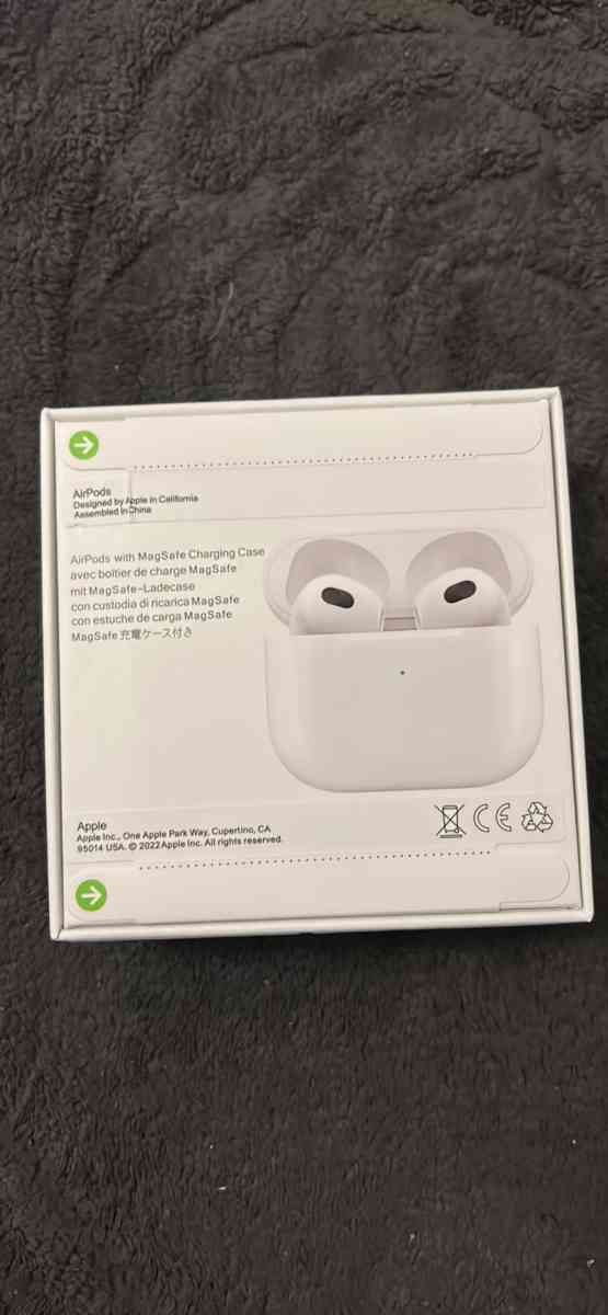 3rd generation AirPods - Alexandria, Virginia - FleaMarketBay