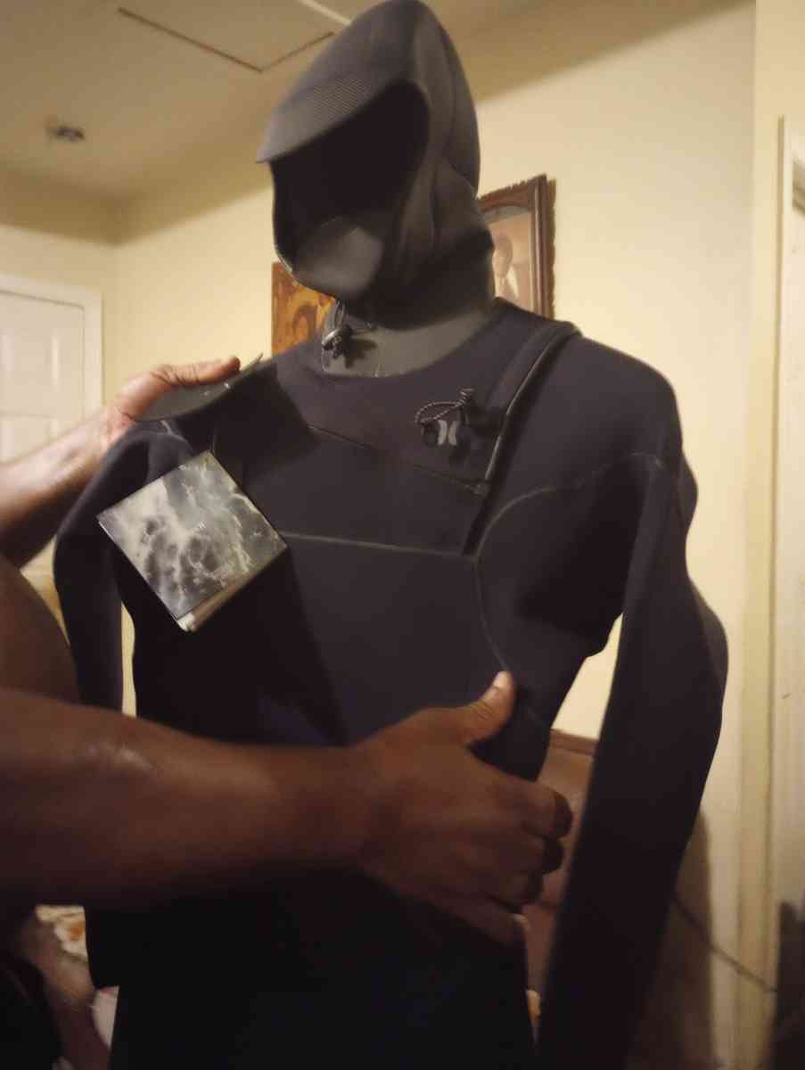 MENS FULL BODYSUIT WETSUIT - San Bernardino, California - FleaMarketBay