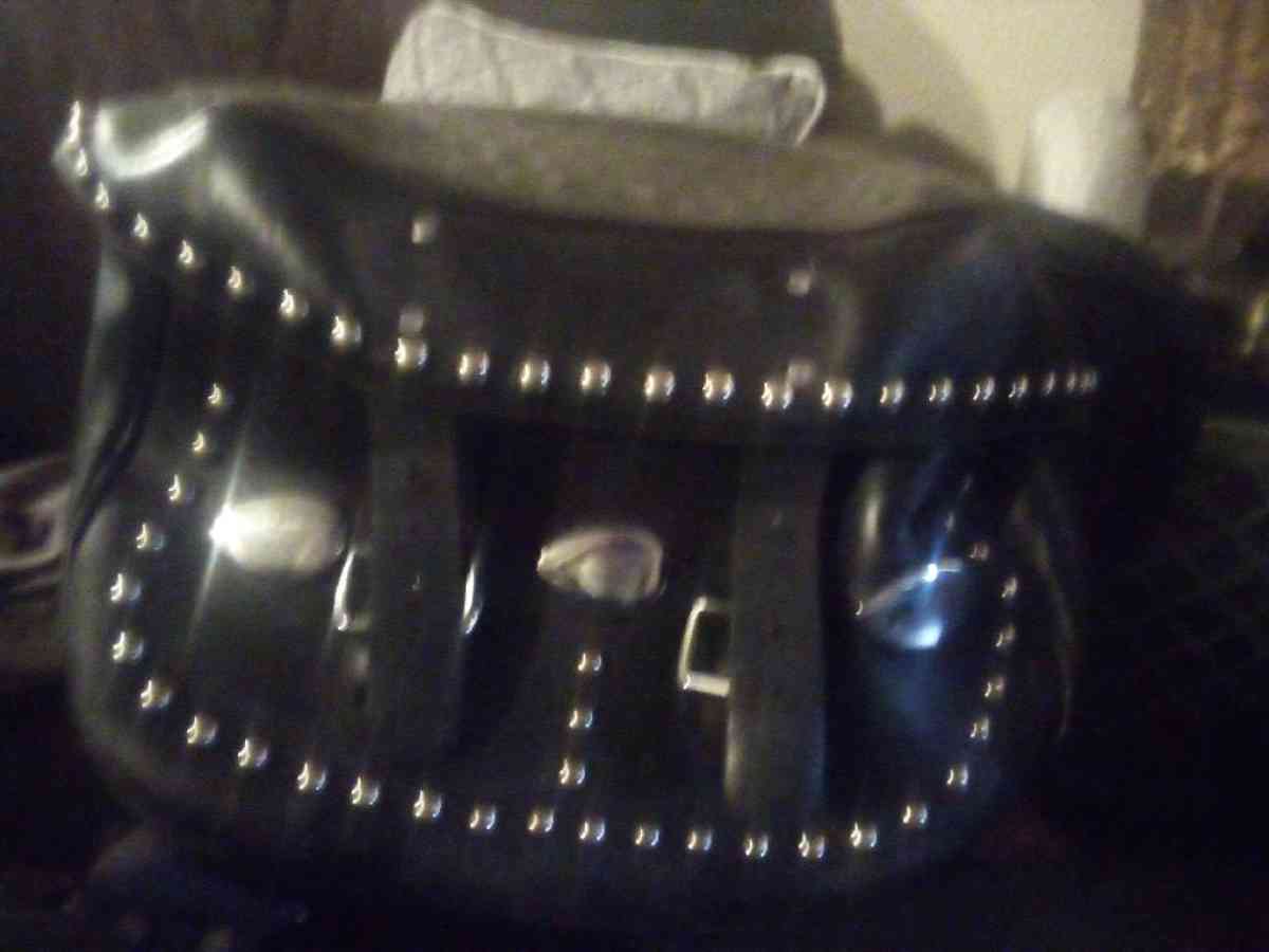 saddlebags and seats for harley - Spokane, Washington - FleaMarketBay