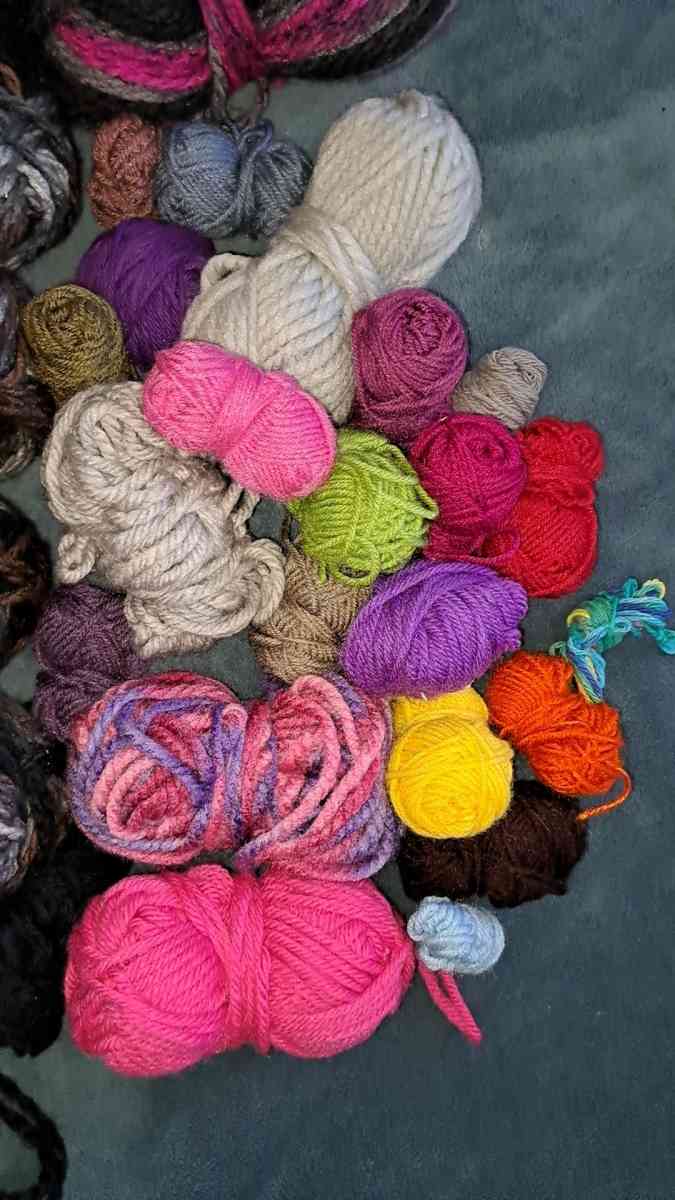 box of yarn - Lafayette, Colorado - FleaMarketBay