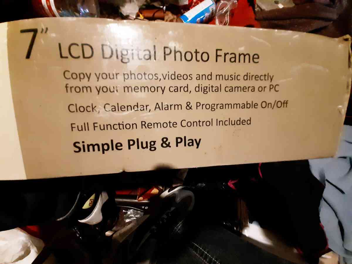 digital photo and video frame - Canton, Ohio - FleaMarketBay