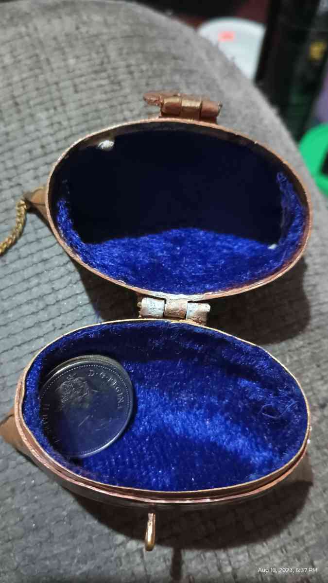 vintage brass n copper coin purse - Philadelphia, Pennsylvania - FleaMarketBay