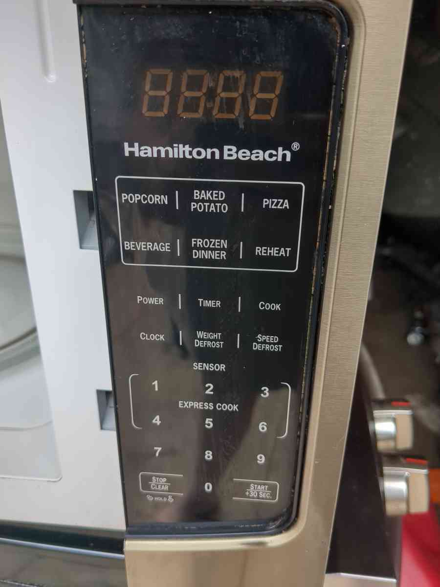 microwave - Maple Heights, Ohio - FleaMarketBay