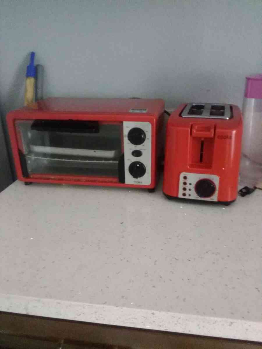 a red conventional oven with toaster from the brand Cooks - Rancho Cucamonga, California - FleaMarketBay