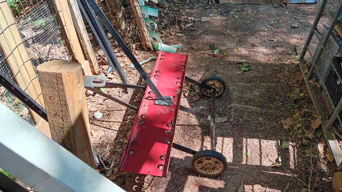 a planning garden thrasher to plant veggies and flowers etc - Seneca, South Carolina